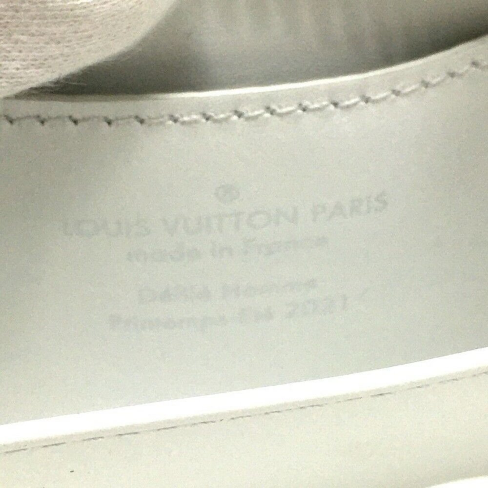 UNUSED LOUIS VUITTON M80209 Monogram LV Wallet - Picture 2 of 10